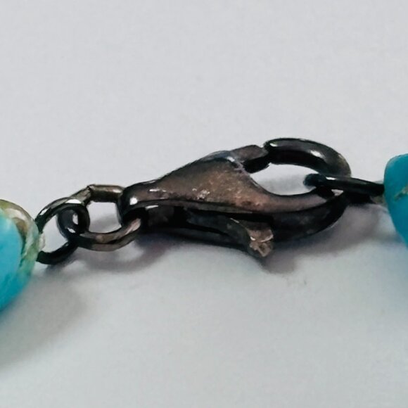 Turquoise Nugget Stone Bead Bracelet Silver Tone Clasp - Picture 4 of 5